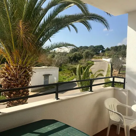 Encosta Do Vau Apartmán *